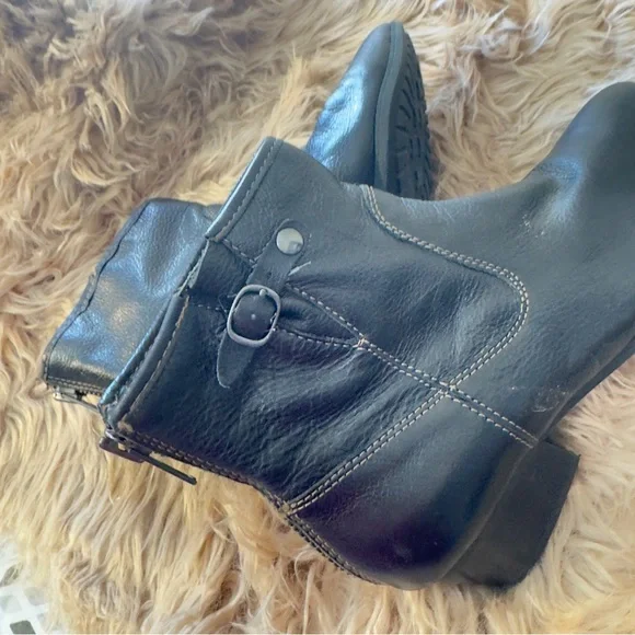 Sofft Black Ankle Boots with Buckle, women’s 7.5​ - Picture 13 of 13